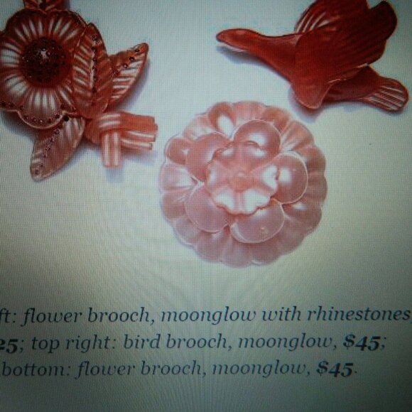 Vintage Light Gold Moonglow Flower Celluloid Pin - Picture 6 of 6